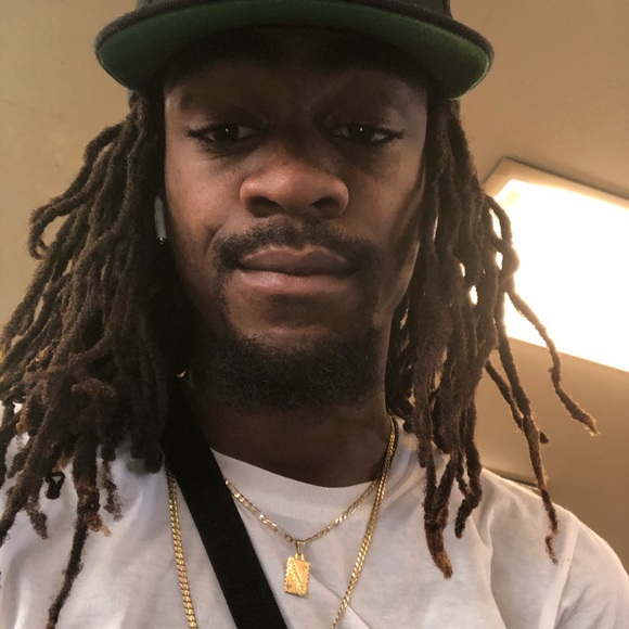 Meet your Posher, Jashawn - Picture 1 of 1